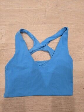 Lululemon Bend This Sports Bra Size S/M Blue
